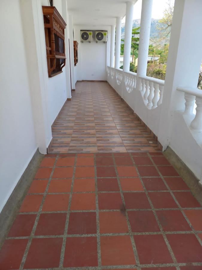 Hotel Santa Fe Del Parque Santa Fe de Antioquia Exterior foto